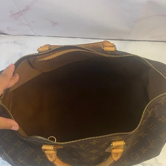 GUC Louis Vuitton Speedy 40 Bag - Picture 5 of 6